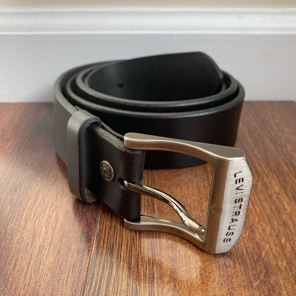 Levi Strauss 1.5” Genuine Leather Rugged Work Belt Silver Buckle Sz 42
